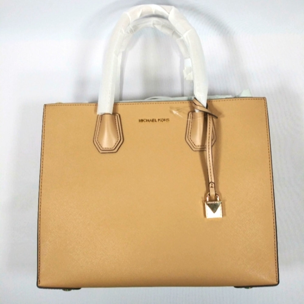 NWOT Michael Kors(Authentic)  🎊HOST PICK🎊